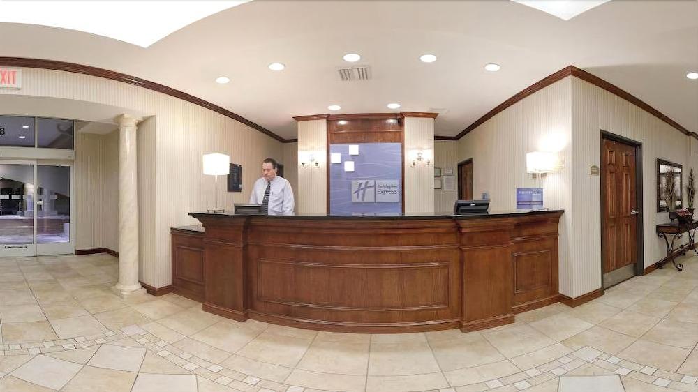 Holiday Inn Express Hotel & Suites Farmington, An Ihg Hotel Екстериор снимка