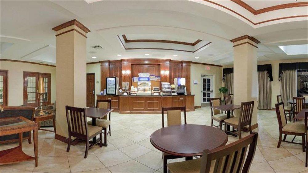 Holiday Inn Express Hotel & Suites Farmington, An Ihg Hotel Екстериор снимка