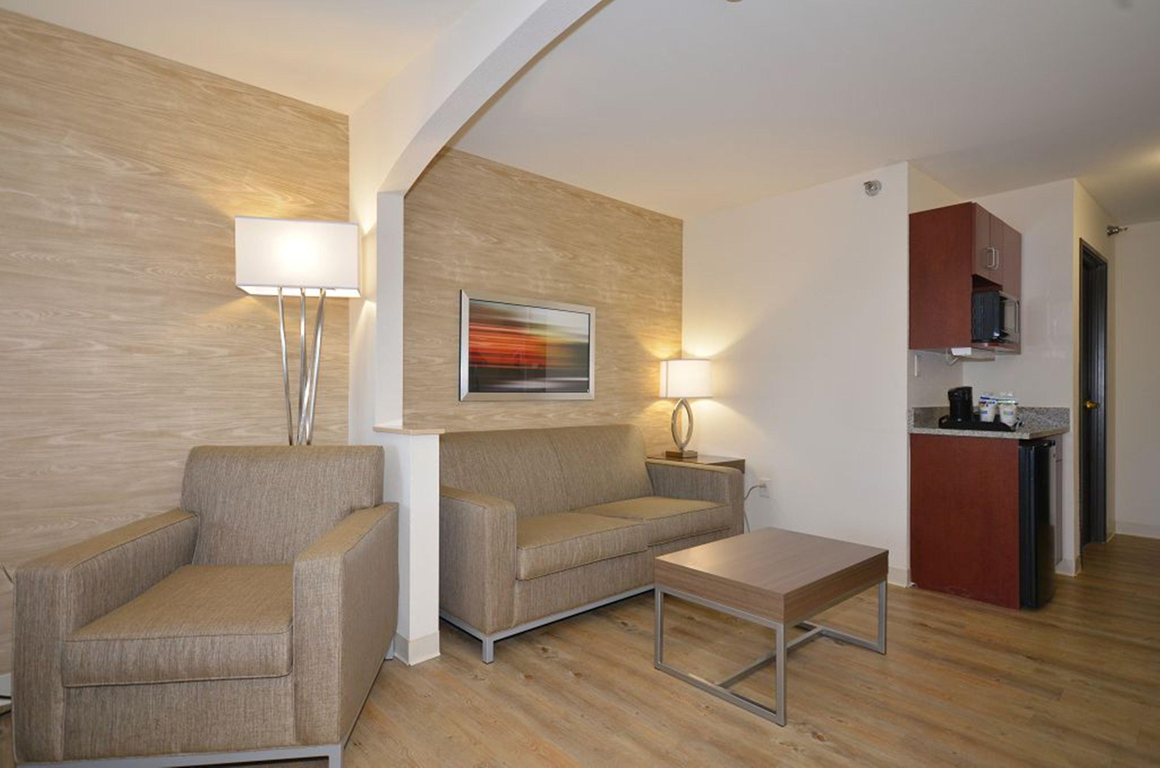 Holiday Inn Express Hotel & Suites Farmington, An Ihg Hotel Екстериор снимка