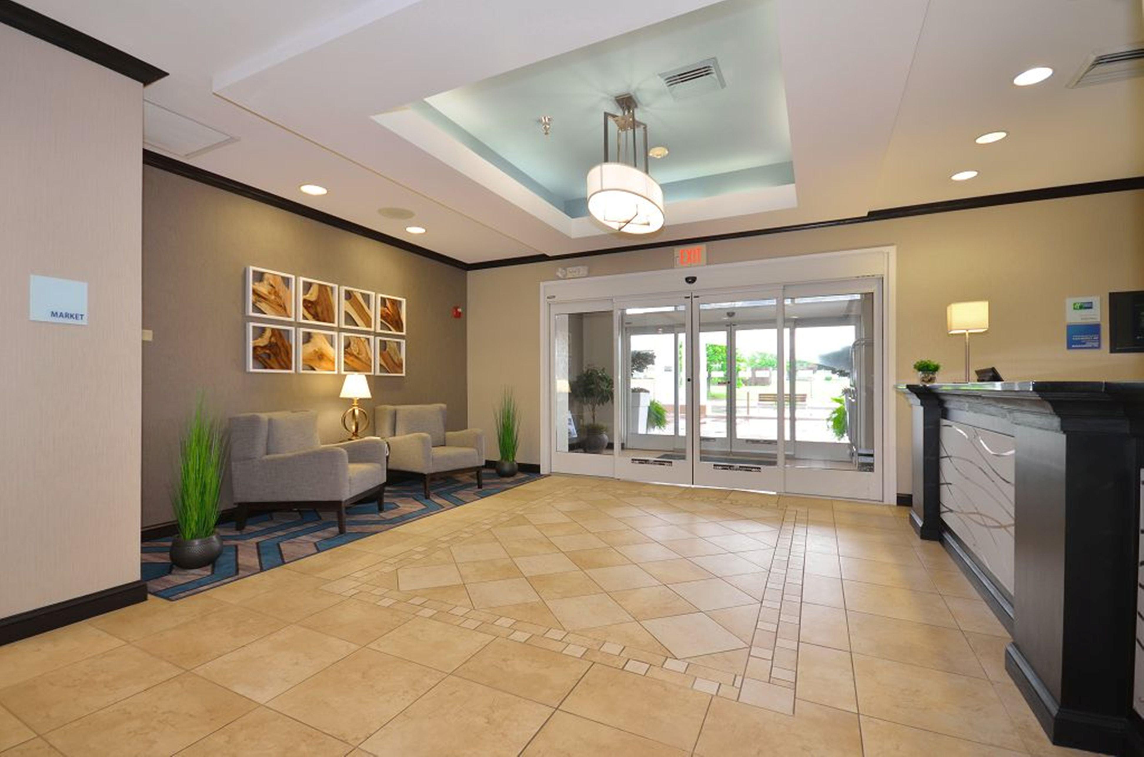 Holiday Inn Express Hotel & Suites Farmington, An Ihg Hotel Екстериор снимка